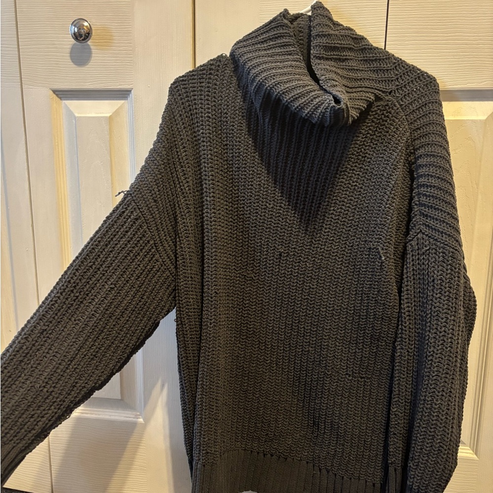 Women’s Gray Turtleneck Sweater